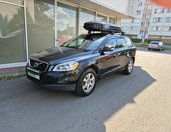 Volvo XC60 8