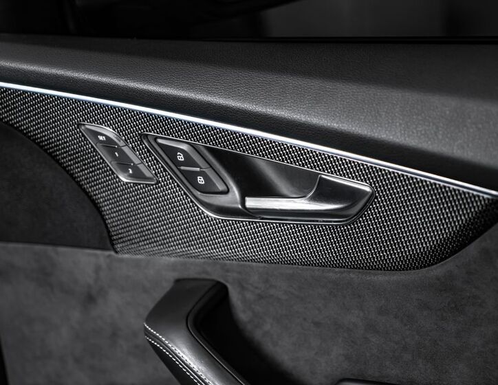 Audi SQ8 27
