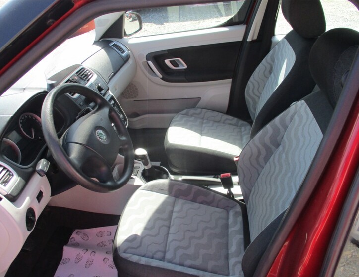 Škoda Roomster 13