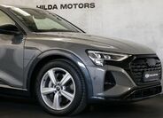Audi Q8 7