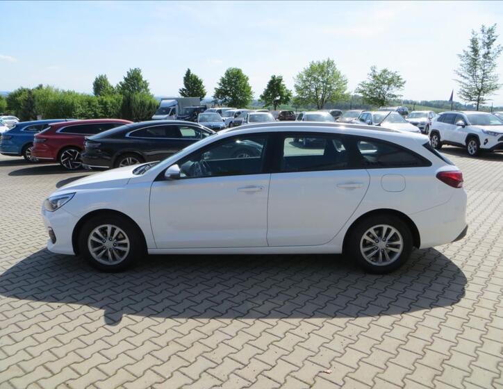 Hyundai i30 4