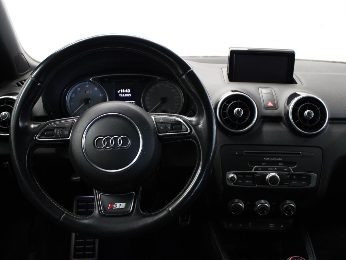 Audi S1