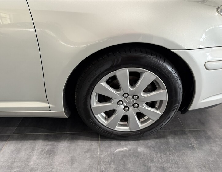 Toyota Avensis 35
