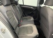 Volkswagen Golf 24