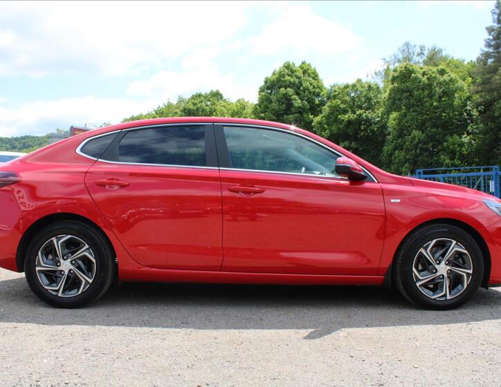 Hyundai i30 4