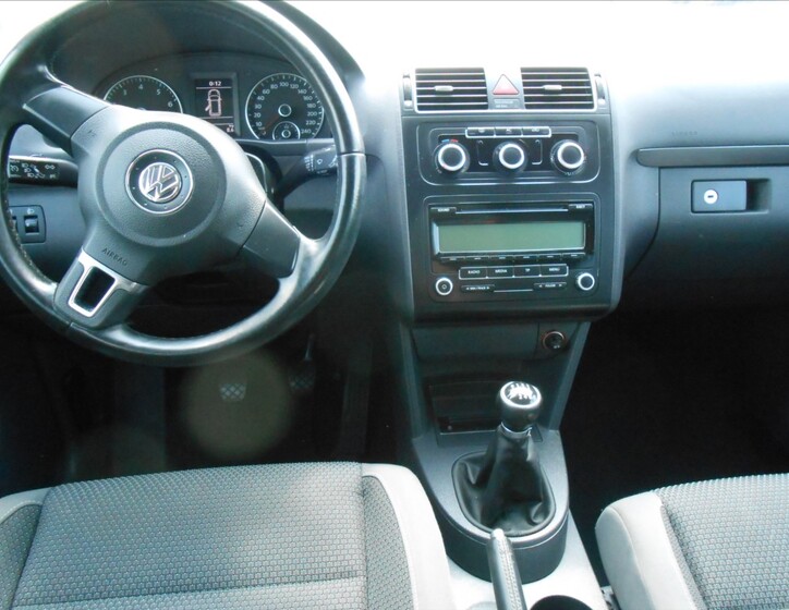 Volkswagen Touran 12