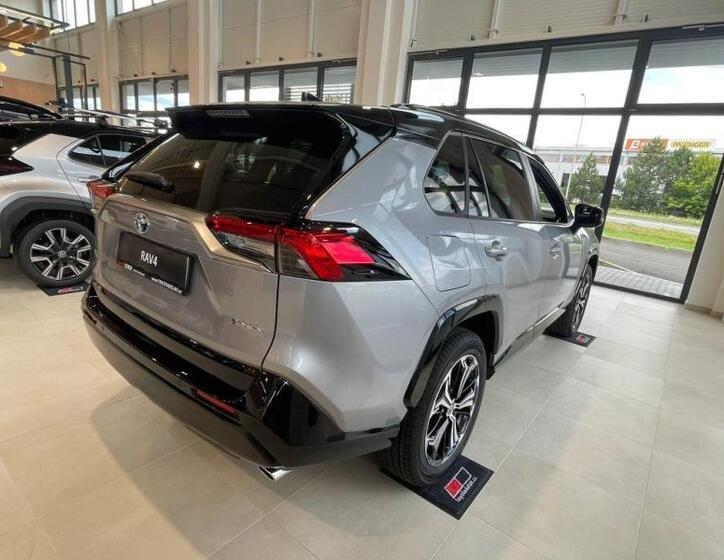 Toyota RAV4 7