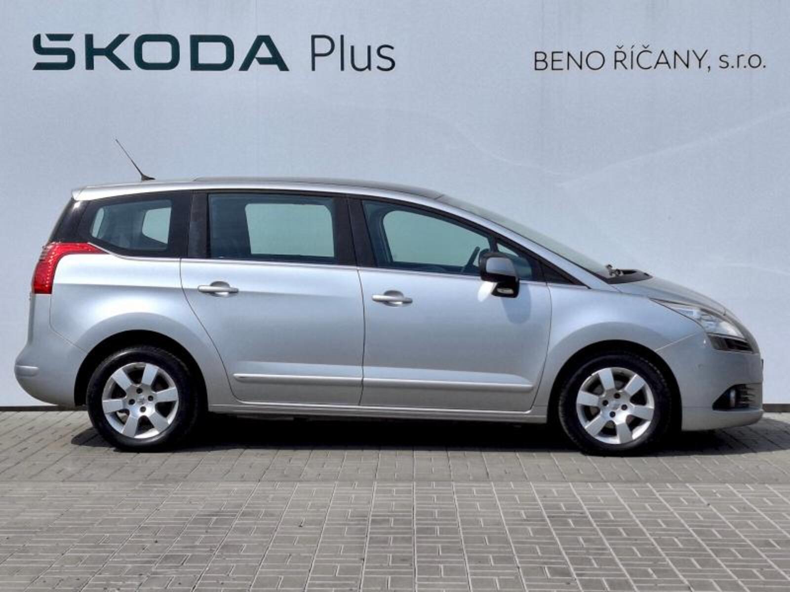 Peugeot 5008 17