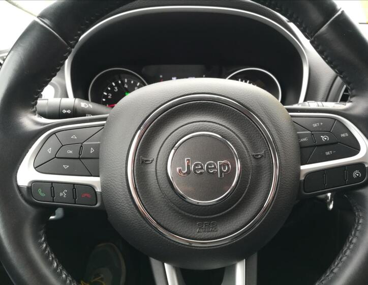 Jeep Compass 6