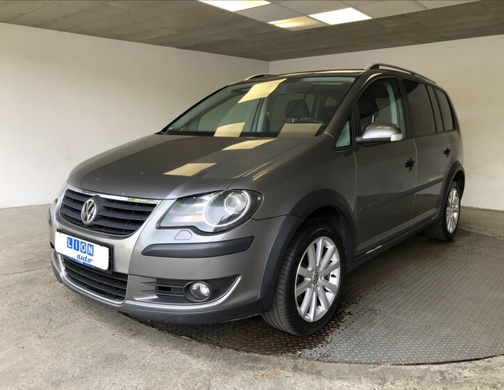 Volkswagen Touran 3