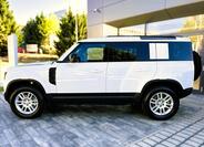 Land Rover Defender 2
