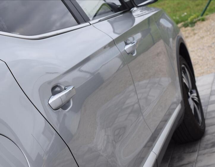 MG ZS 10