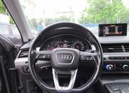 Audi Q7 12