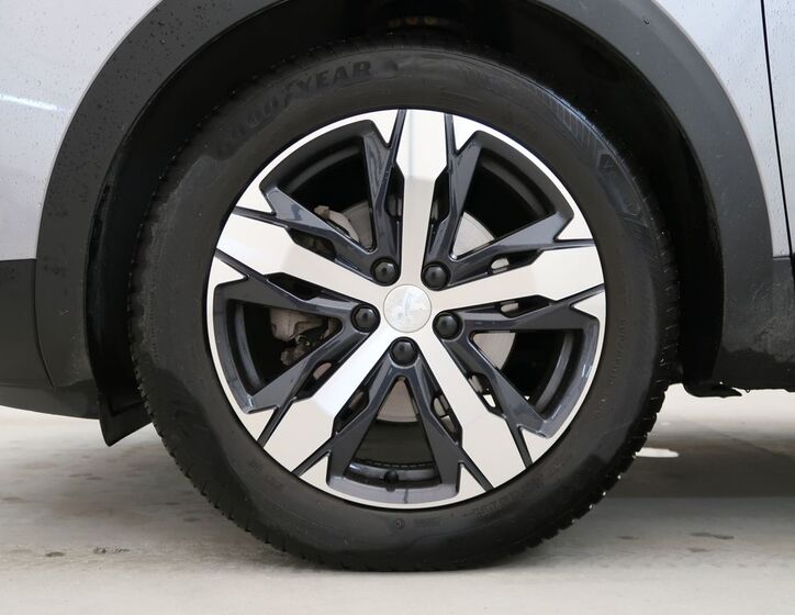 Peugeot 5008 11
