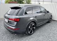 Audi SQ7 13