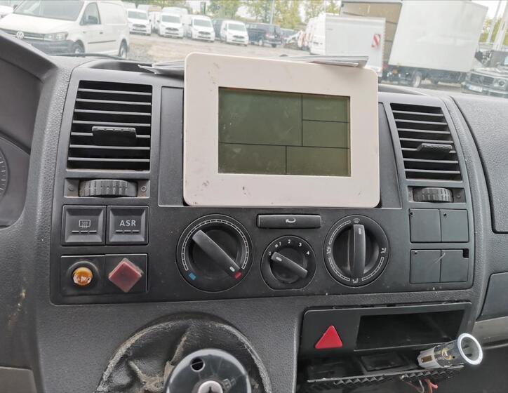 Volkswagen Transporter 9