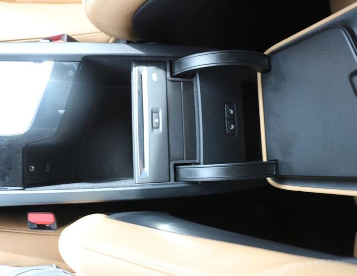 Volvo XC90 48