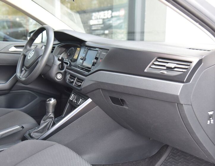 Volkswagen Polo 13