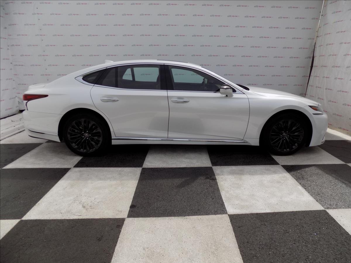 Lexus LS 500