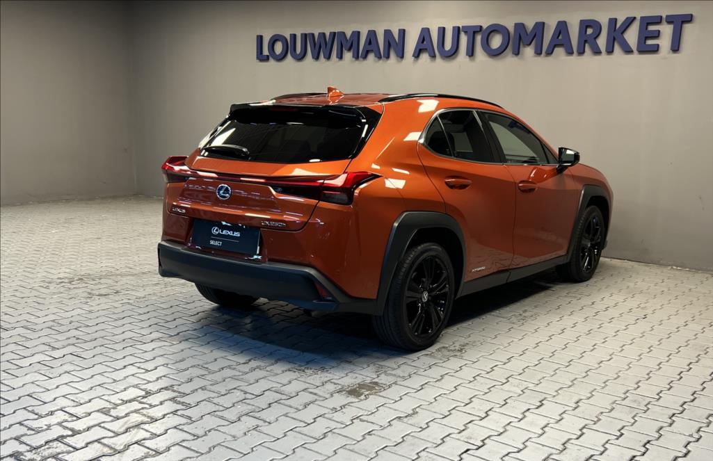 Lexus UX 250h