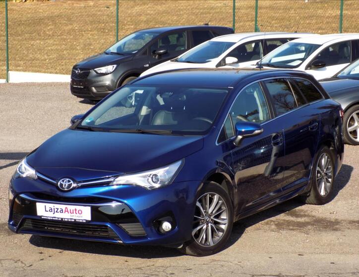 Toyota Avensis 8
