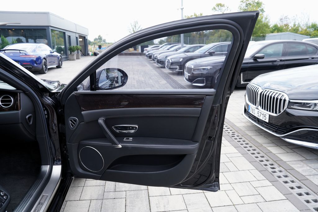 Bentley Flying Spur