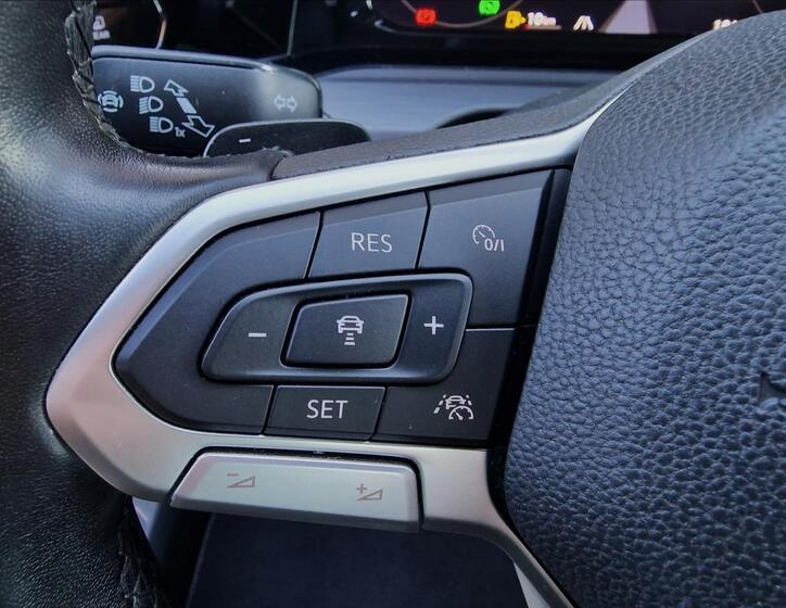 Volkswagen Golf 22