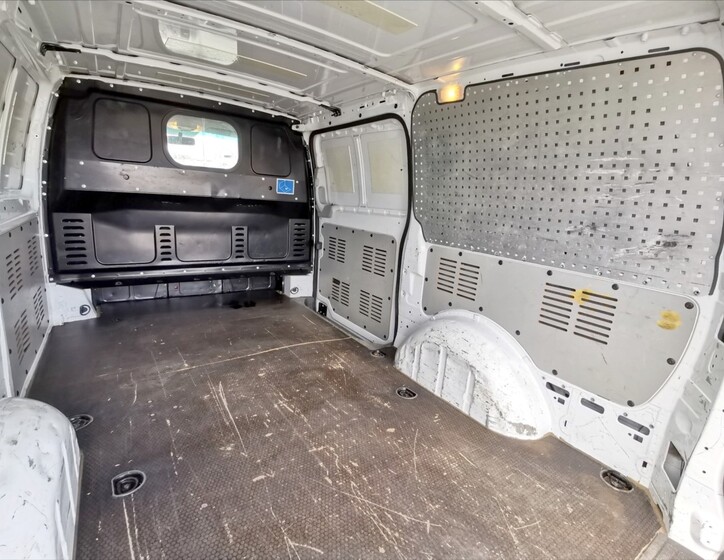 Mercedes-Benz Vito 15