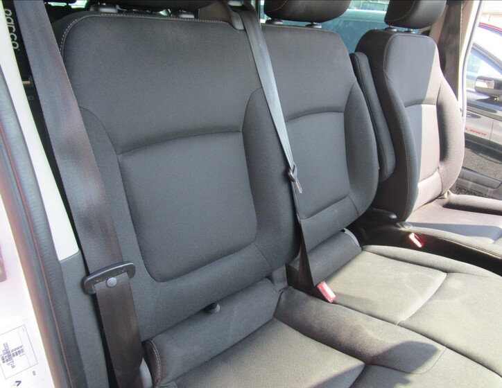 Renault Trafic 17