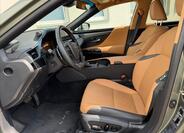 Lexus ES 300h 10