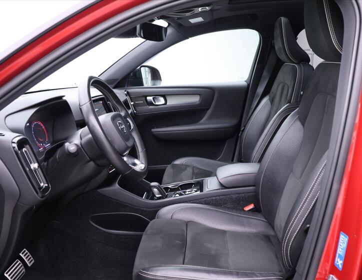 Volvo XC40 13