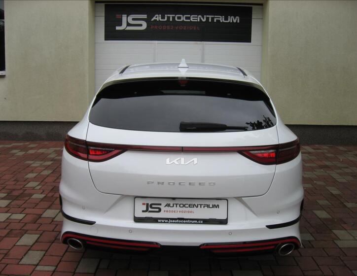 KIA ProCeed 8
