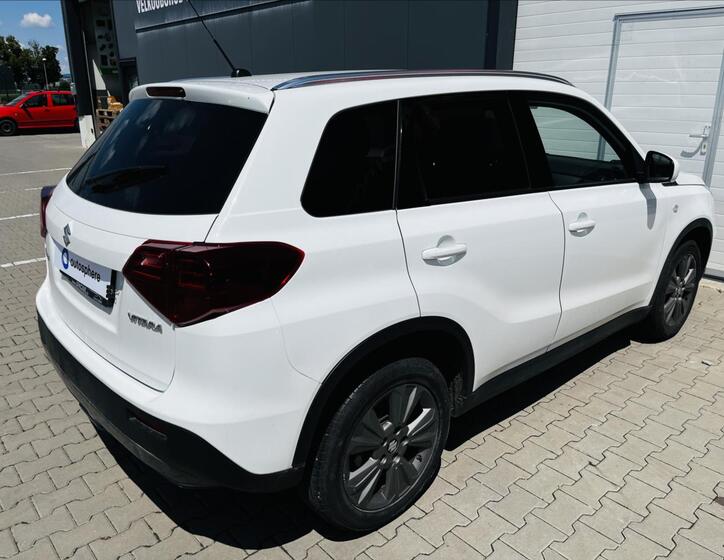 Suzuki Vitara 5