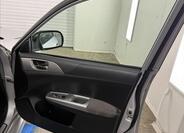 Subaru Impreza 24