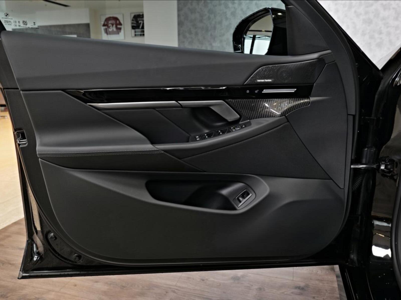 BMW Řada 5 11