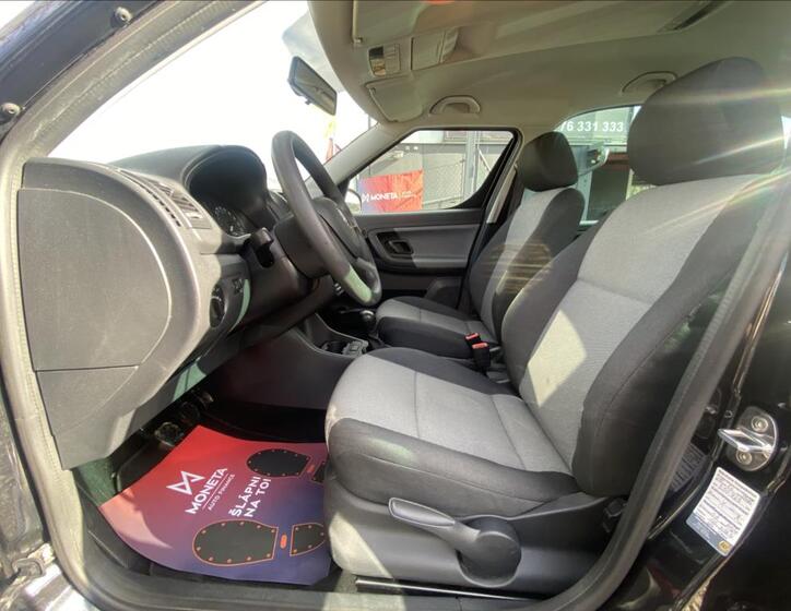 Škoda Roomster 14