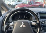 Mitsubishi Grandis 10