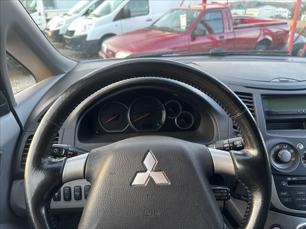 Mitsubishi Grandis