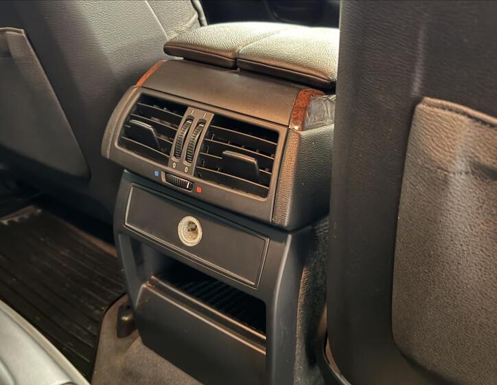 BMW X6 28