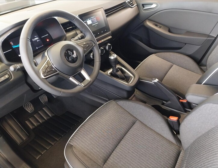Mitsubishi Colt 5