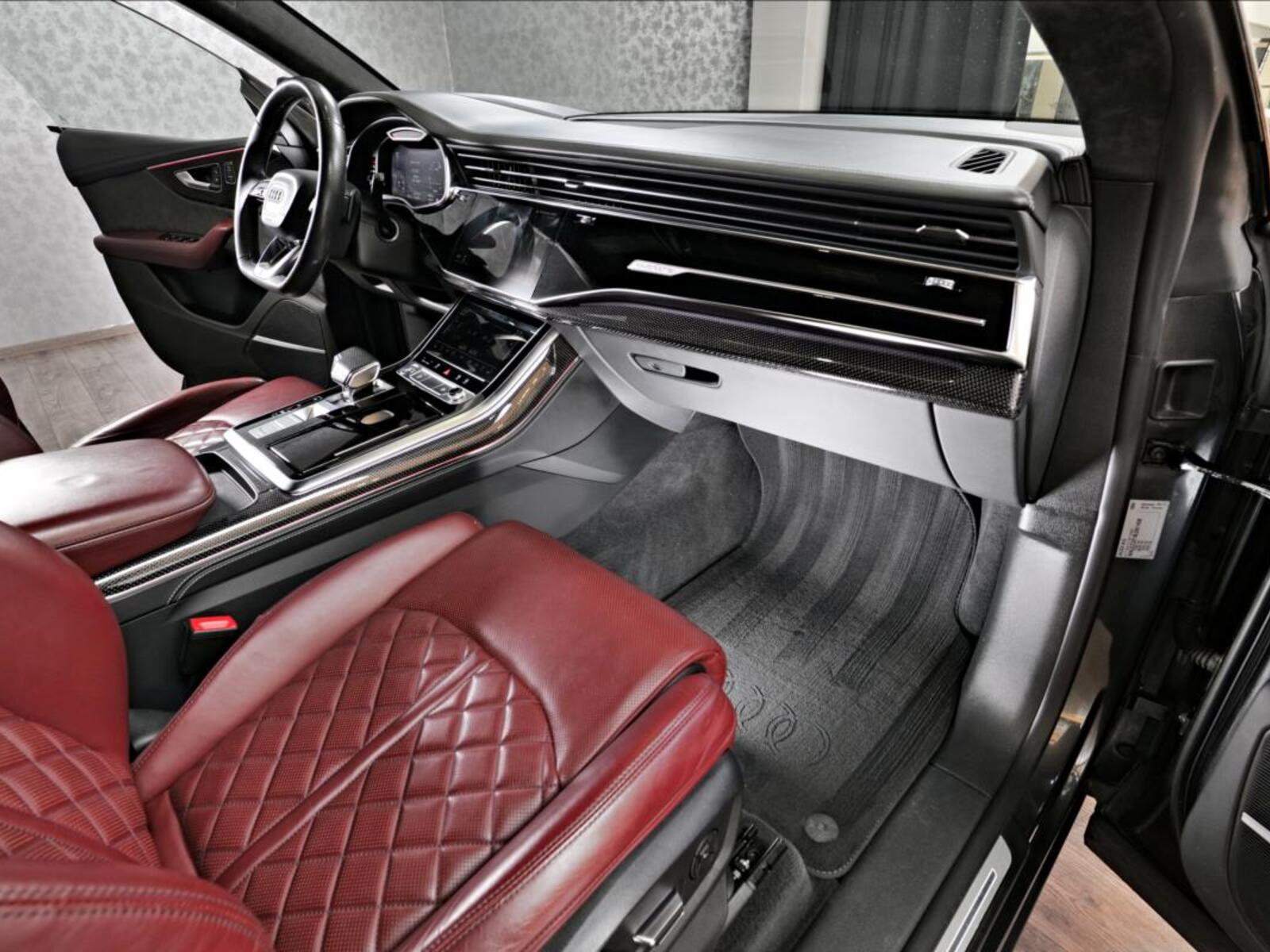 Audi SQ8 35