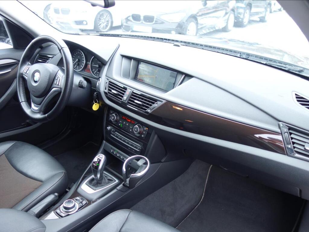 BMW X1 12