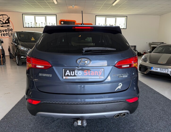 Hyundai Santa Fe 8