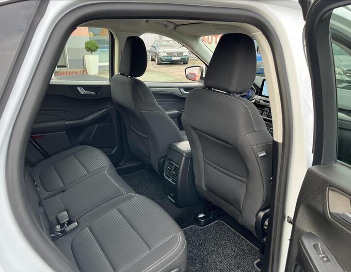 Ford Kuga 23