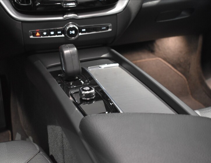 Volvo XC60 14