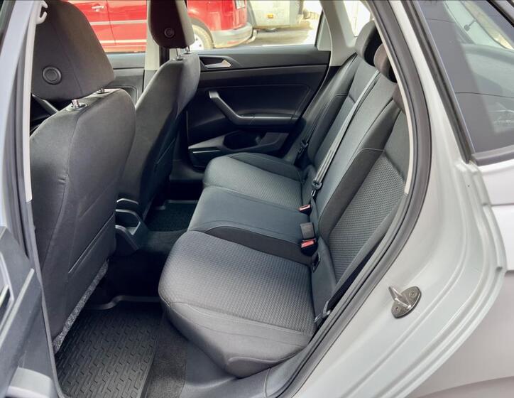 Volkswagen Polo 12
