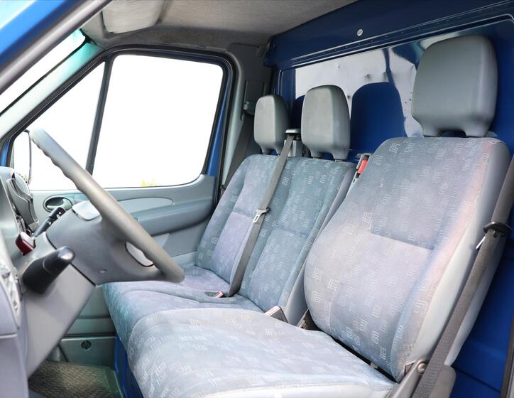 Mercedes-Benz Sprinter 11