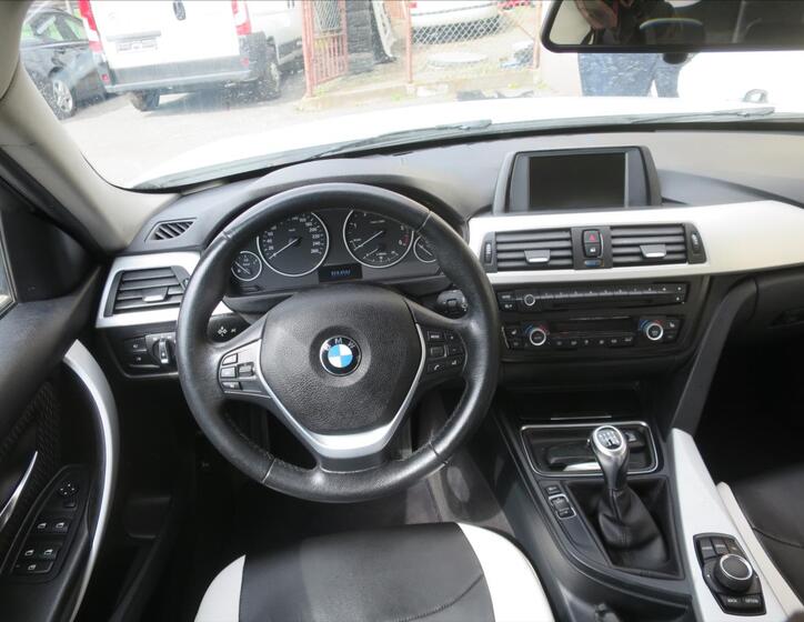BMW Řada 3 8