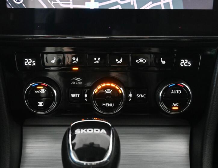 Škoda Superb 22