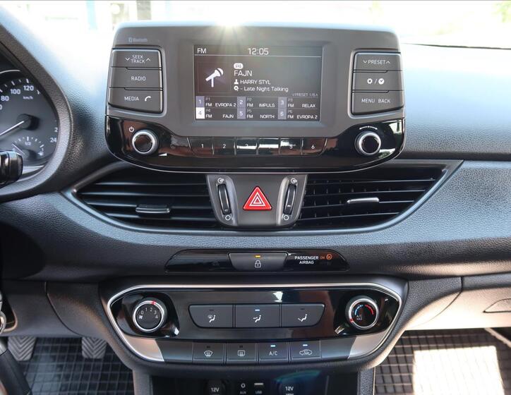 Hyundai i30 14
